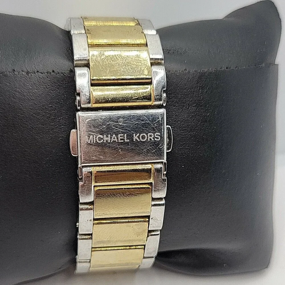 Michael Kors Parker MK5626 Womens Stainless Steel Analog Dial Quartz Watch AM351